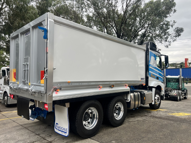 Rigid014